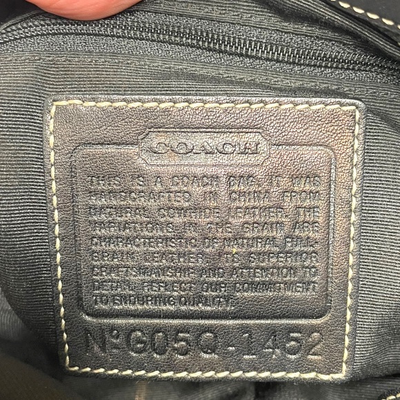 Coach - Vintage Soho Silm Duffle Shoulder Bag - Black - Picture 10 of 10